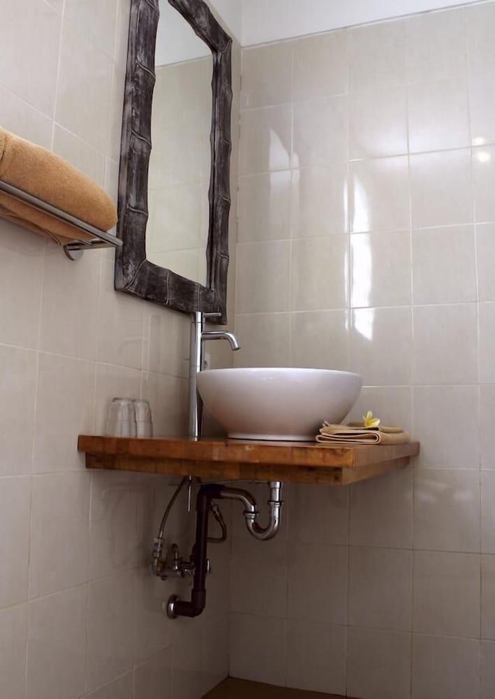 Long Lane Bali Homestay